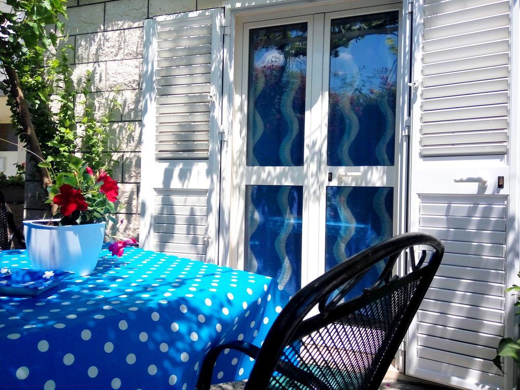 Guest House Kate Mlini Exterior photo